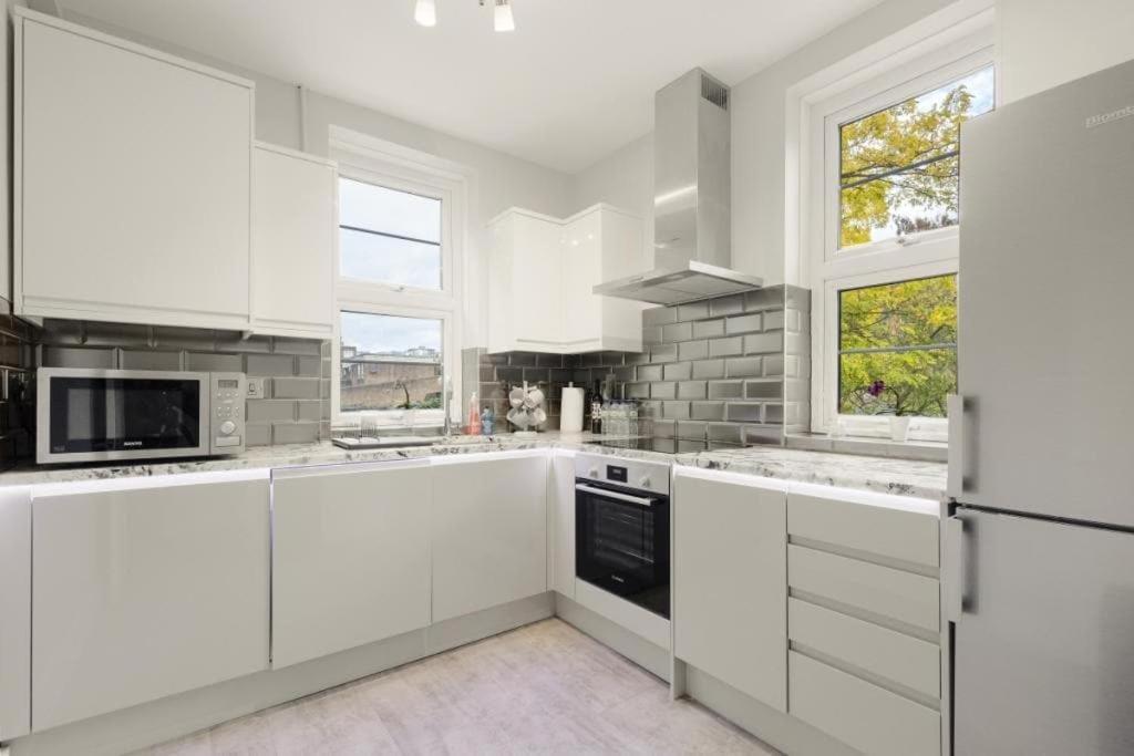 Appartement Tower Bridge St Katherines Docks 2 Bedroom Londres